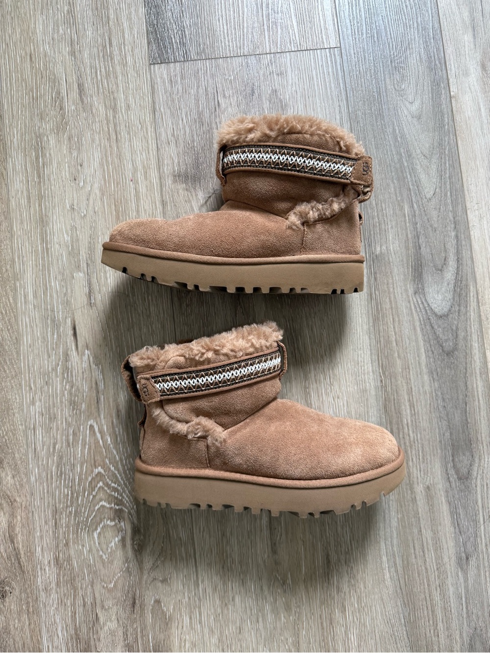 UGG Classic Ultra Mini Alpsey boots